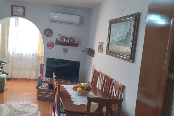 Shtepi ne shitje 2+1 ne Tirane - 130,000 Euro