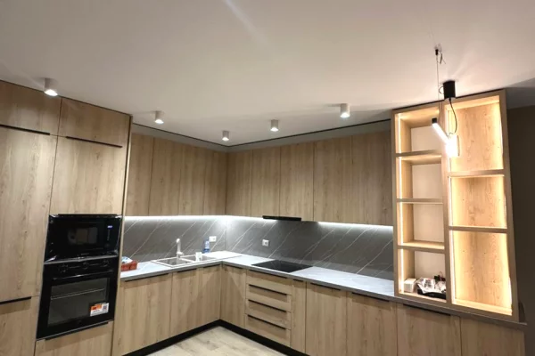 Shtepi me qera 2+1 ne Tirane - 648 Euro