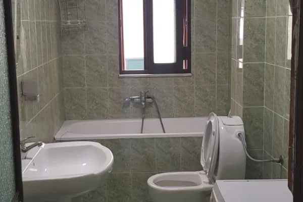 Shtepi me qera 2+1 ne Tirane - 600 Euro