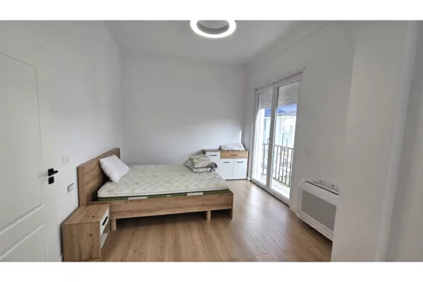 Shtepi me qera 3+1 ne Tirane - 2,500 Euro