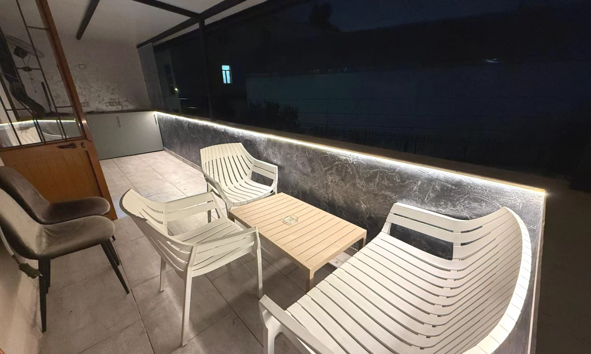 Shtepi me qera Apartament ne Tirane, 1+1, Mobilimi E mobiluar, Pagesa 550  Euro.