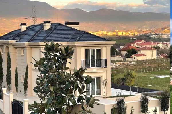 Luxury villas for sale in Tirana 7+1, Furnished