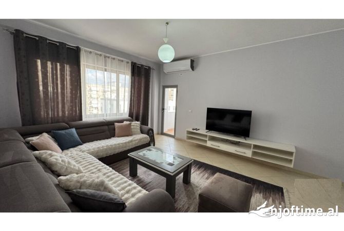 Shtepi me qera 1+1 ne Tirane - 500 Euro