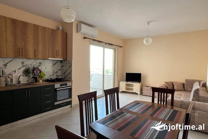 Shtepi me qera 1+1 ne Durres - 400 Euro