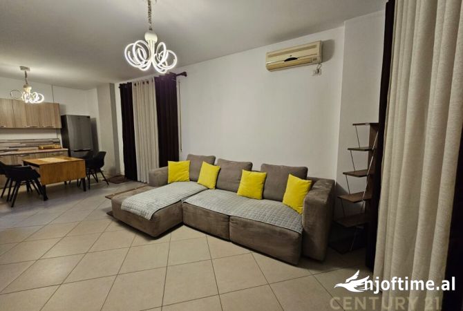 Shtepi me qera 2+1 ne Tirane - 550 Euro