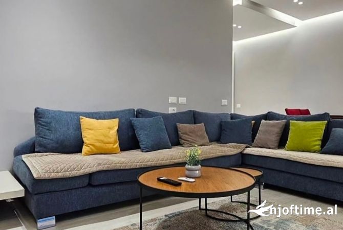 Shtepi ne shitje 2+1 ne Tirane - 265,000 Euro