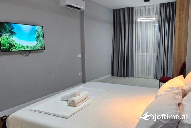 Shtepi ne shitje Apartament ne Tirane, 2+1, Mobilimi E mobiluar, Pagesa 265,000  Euro.