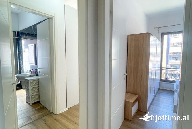 Shtepi ne shitje Apartament ne Tirane, 2+1, Mobilimi E mobiluar, Pagesa 430,000  Euro.