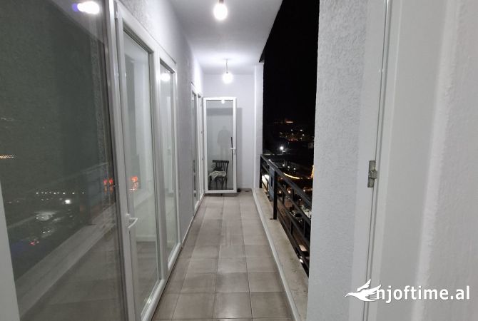 Shtepi ne shitje Apartament ne Tirane, 2+1, Mobilimi Bosh, pa mobiluar, Pagesa 139,000  Euro.