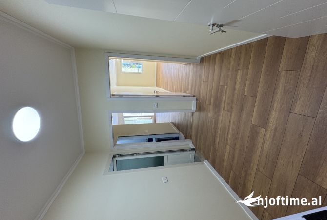 Shtepi ne shitje Apartament ne Tirane, 2+1, Mobilimi Bosh, pa mobiluar, Pagesa 265,000  Euro.