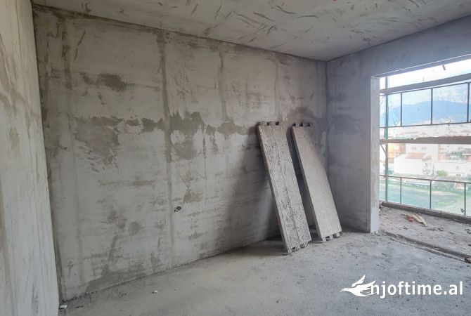 Shtepi ne shitje 1+1 ne Tirane - 87,000 Euro