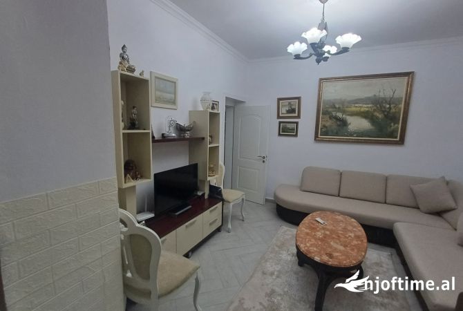 Shtepi ne shitje 1+1 ne Tirane - 110,000 Euro