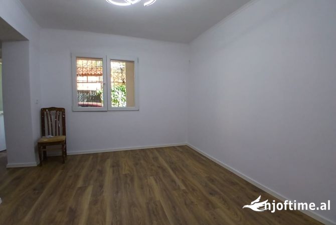 Shtepi ne shitje 2+1 ne Tirane - 128,000 Euro