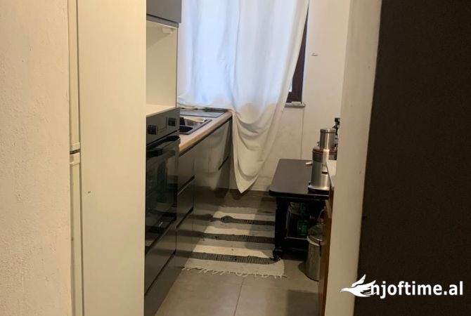 Shtepi ne shitje 1+1 ne Tirane - 75,000 Euro