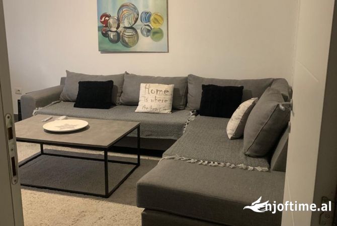 Shtepi ne shitje 1+1 ne Tirane - 75,000 Euro