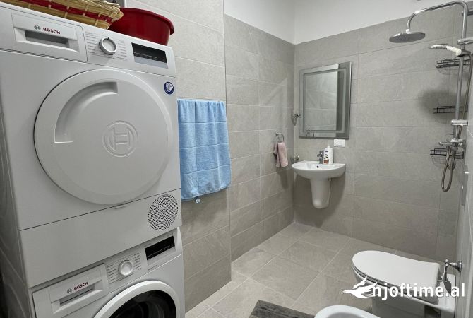 Shtepi me qera Apartament ne Tirane, 1+1, Mobilimi E mobiluar, Pagesa 500  Euro.