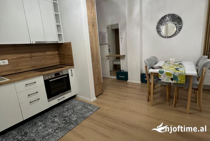 Shtepi me qera Apartament ne Tirane, 1+1, Mobilimi E mobiluar, Pagesa 500  Euro.
