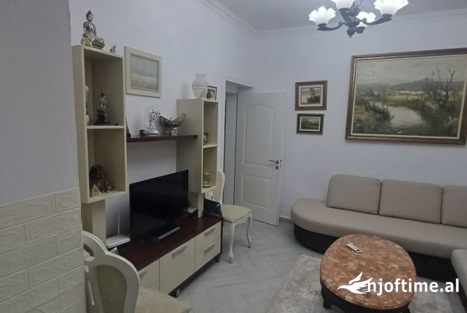 Shtepi ne shitje 1+1 ne Tirane - 110,000 Euro