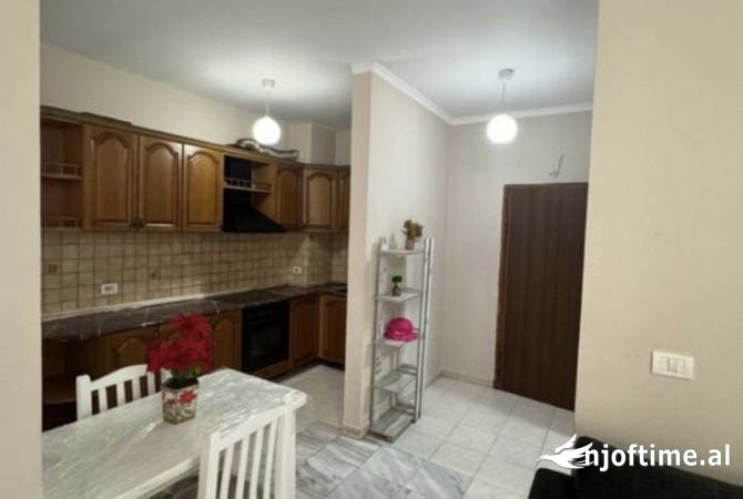 Shtepi ne shitje 2+1 ne Tirane - 120,000 Euro