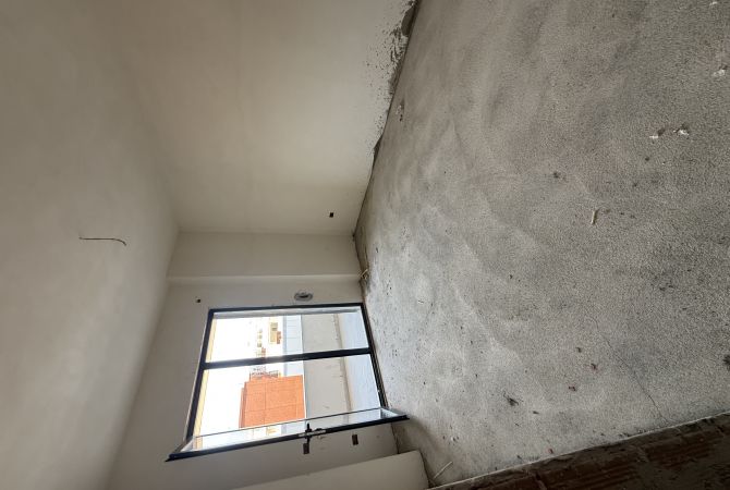 Shtepi ne shitje 2+1 ne Tirane - 125,500 Euro