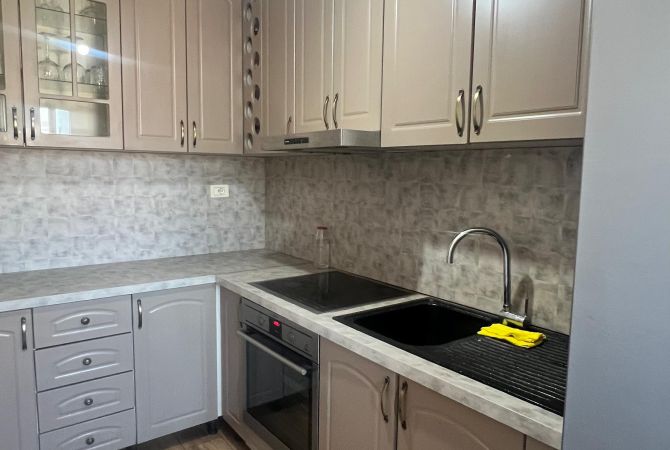 Shtepi me qera 2+1 ne Tirane - 600 Euro