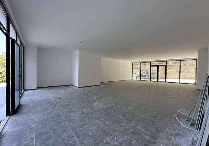 Jepet per qira 130 metra neto 