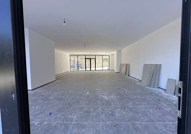 Ambient biznesi me qera 1+1 ne Tirane - 1,150 Euro