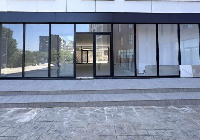 Jepet per qira 130 metra neto 