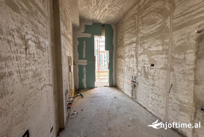 Shtepi ne shitje Apartament ne Tirane, 2+1, Mobilimi Bosh, pa mobiluar, Pagesa 279,000  Euro.