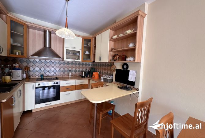 Shtepi me qera 1+1 ne Tirane - 620 Euro