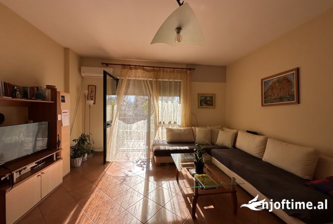 Shtepi me qera 1+1 ne Tirane - 620 Euro