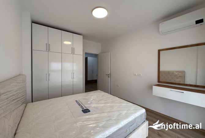 Shtepi me qera Apartament ne Tirane, 1+1, Mobilimi E mobiluar, Pagesa 550  Euro.