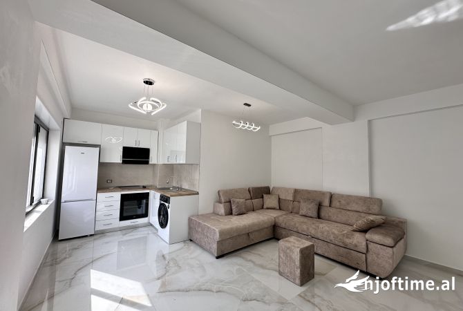 Shtepi me qera 1+1 ne Tirane - 450 Euro