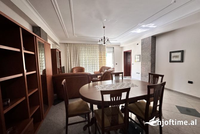 Apartament ne Bllok per qira 2+1+2