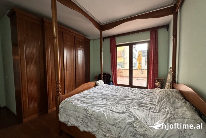 Shtepi me qera Apartament ne Tirane, 2+1, Mobilimi E mobiluar, Pagesa 700  Euro.