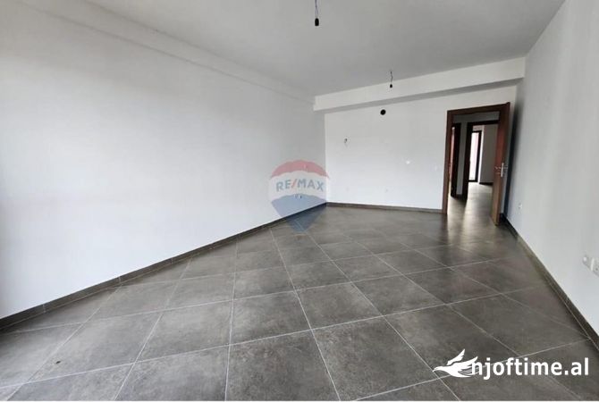 Shtepi ne shitje 2+1 ne Tirane - 180,000 Euro