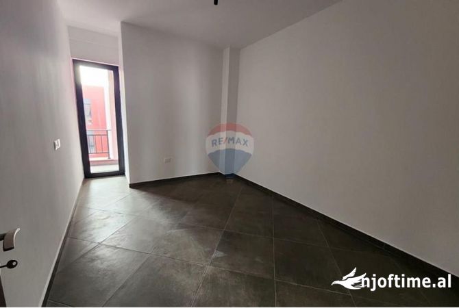 Shtepi ne shitje 2+1 ne Tirane - 180,000 Euro