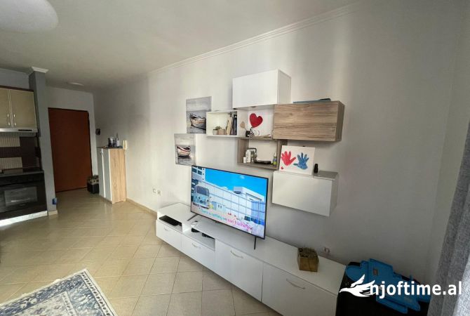 Shtepi me qera 3+1 ne Tirane - 500 Euro