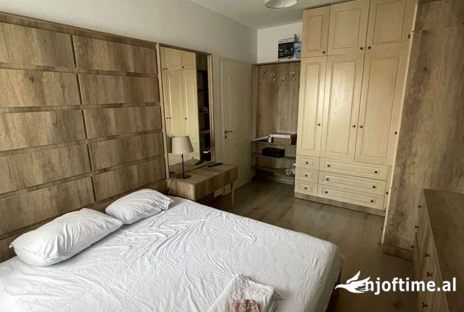 Shtepi me qera 2+1 ne Tirane - 550 Euro