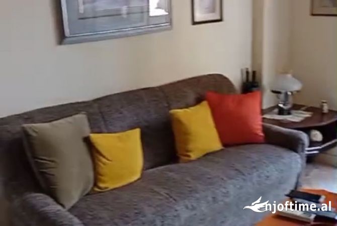 Shtepi me qera 1+1 ne Tirane - 450 Euro
