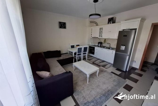 Shtepi ne shitje 1+1 ne Tirane - 75,000 Euro