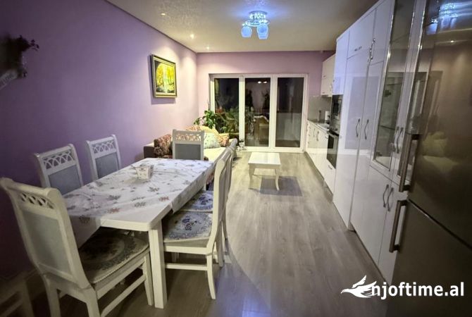 Shtepi me qera 2+1 ne Tirane - 65,000 Leke