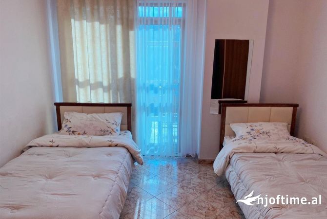 Shtepi me qera Apartament ne Tirane, 2+1, Mobilimi E mobiluar, Pagesa 60,000  Leke.