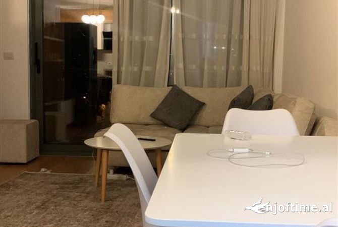 Shtepi me qera 2+1 ne Tirane - 600 Euro