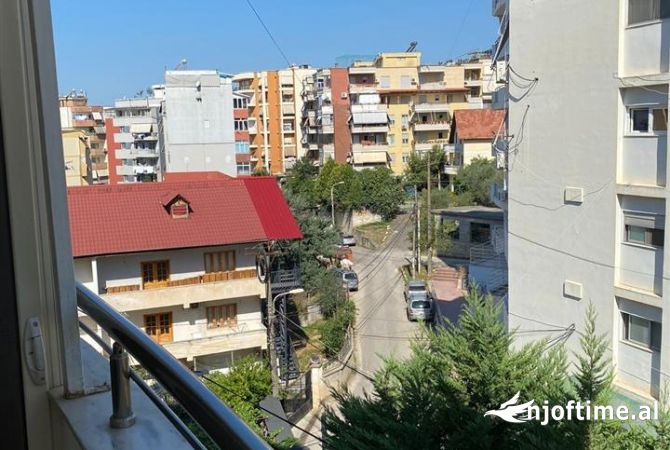 Apartment for sale in Tirana 1+1, Furnished