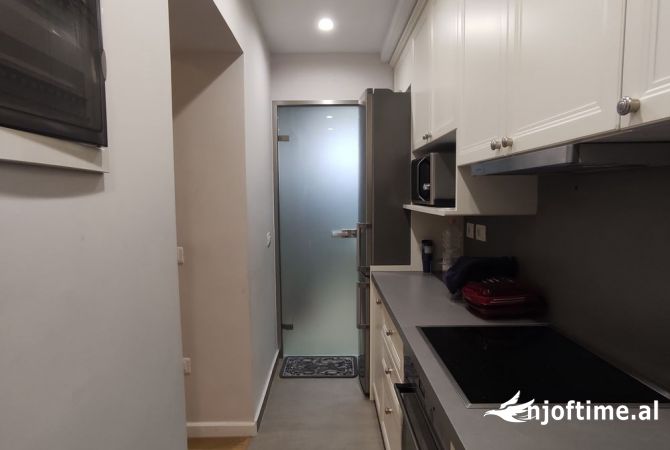 Shtepi me qera 2+1 ne Tirane - 800 Euro