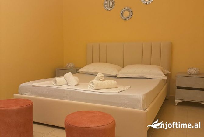 Shtepi me qera Apartament ne Tirane, 1+1, Mobilimi E mobiluar, Pagesa 500  Euro.