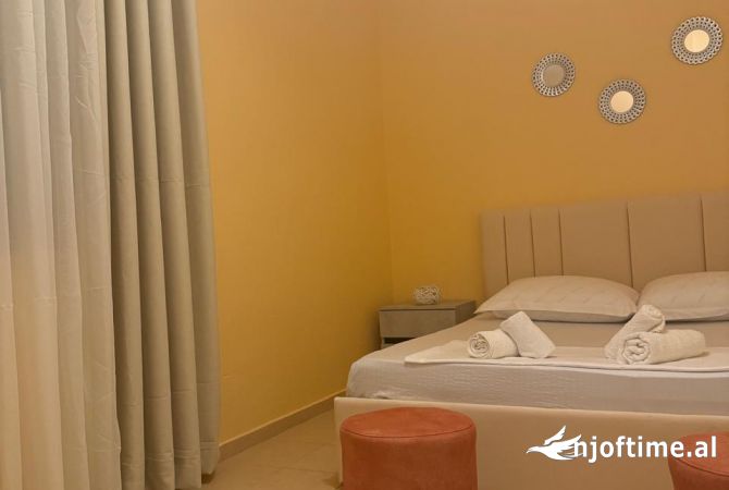 Shtepi me qera Apartament ne Tirane, 1+1, Mobilimi E mobiluar, Pagesa 500  Euro.