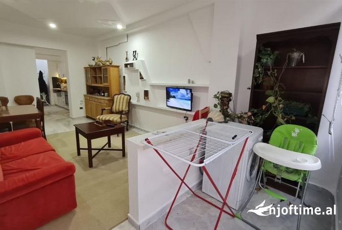 Shtepi me qera 1+1 ne Tirane - 600 Euro
