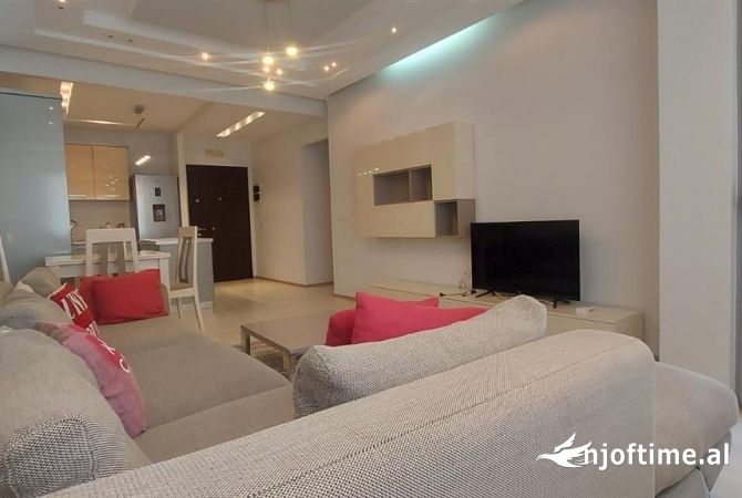 Shtepi me qera 2+1 ne Tirane - 50,000 Leke